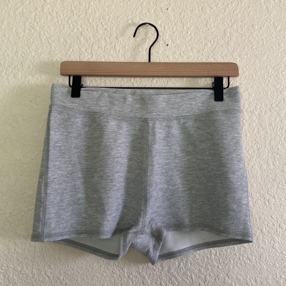 Alo yoga microwaffle boyshorts